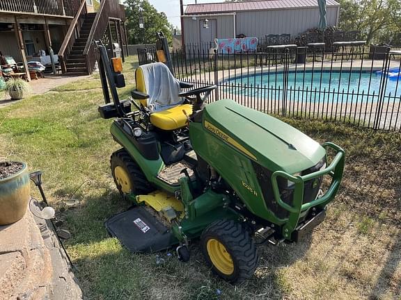 Image of John Deere 1025R equipment image 2