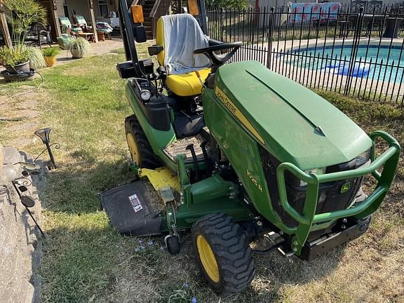 Image of John Deere 1025R equipment image 1