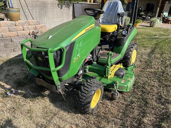 Image of John Deere 1025R equipment image 3