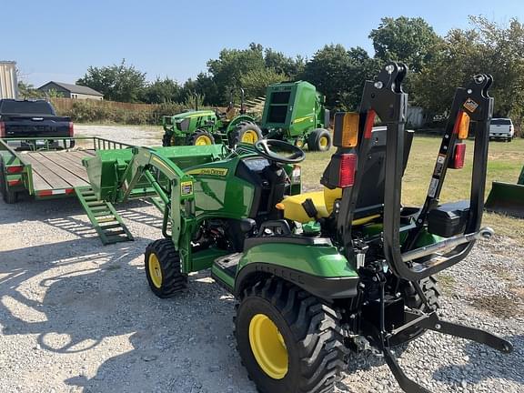 Image of John Deere 1025R equipment image 2