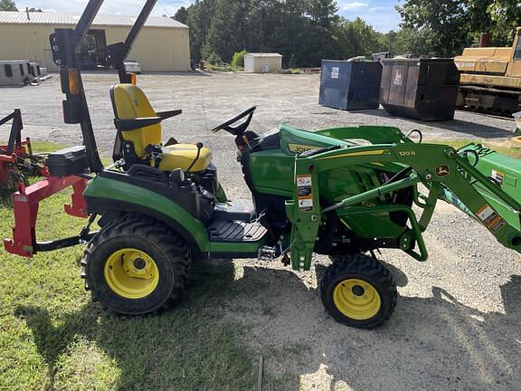 Image of John Deere 1025R equipment image 2