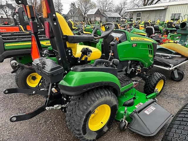 Image of John Deere 1025R equipment image 2