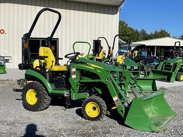 Image of John Deere 1025R equipment image 1