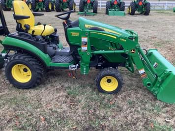 Main image John Deere 1025R
