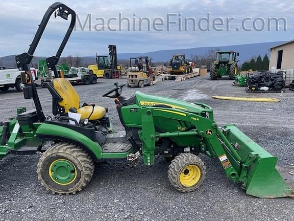 Image of John Deere 1025R equipment image 1