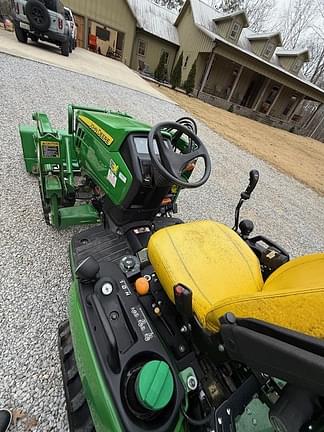 Image of John Deere 1025R equipment image 3