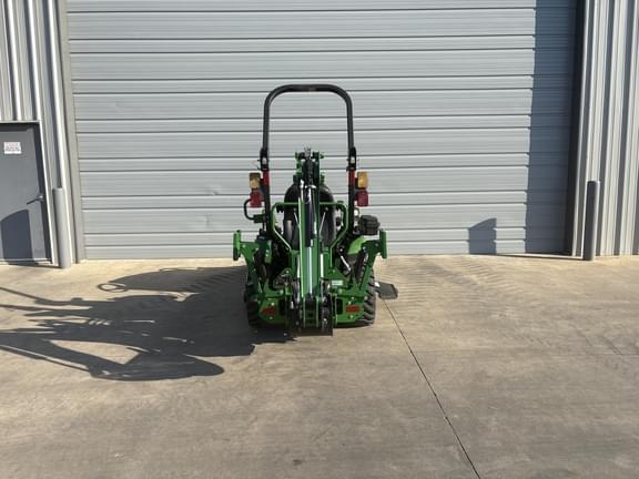 Image of John Deere 1025R equipment image 3