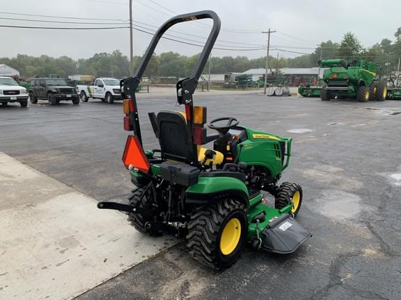Image of John Deere 1025R equipment image 4