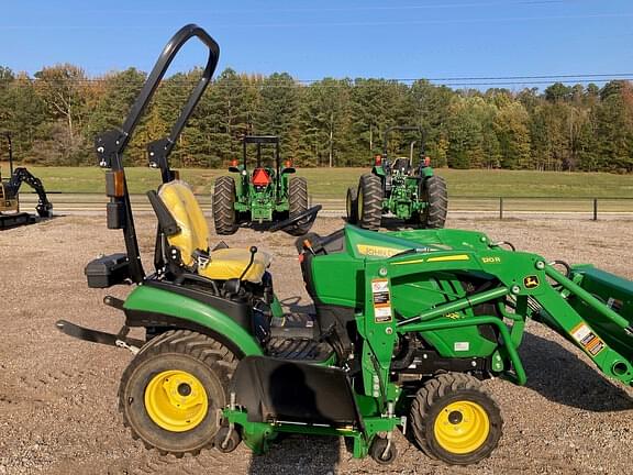 Image of John Deere 1025R equipment image 2