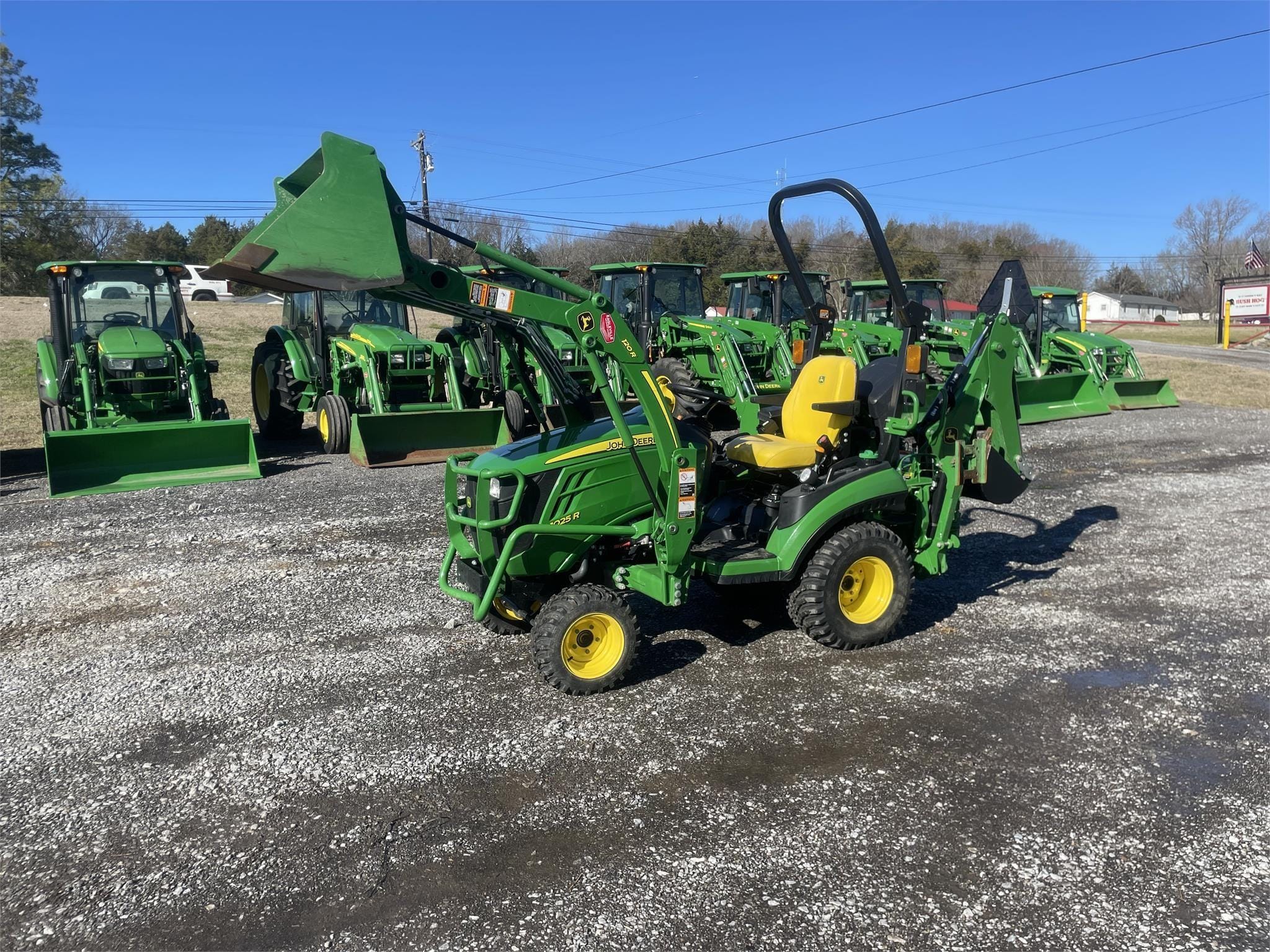 2021 John Deere 1025R Equipment Image0