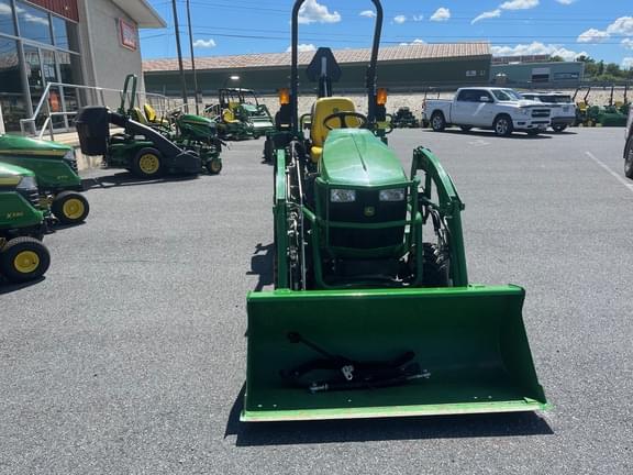 Image of John Deere 1025R equipment image 2