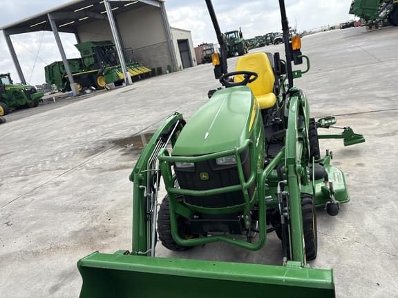 Image of John Deere 1025R equipment image 3