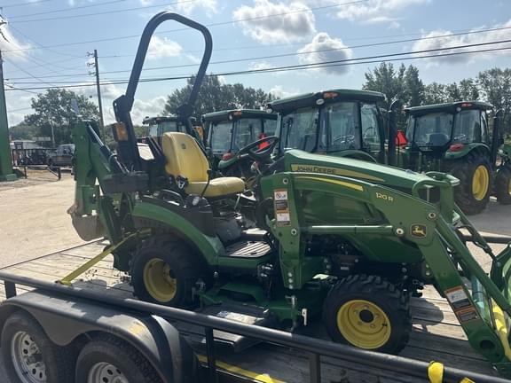 Image of John Deere 1025R equipment image 4