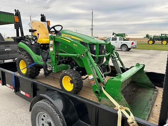 Image of John Deere 1025R equipment image 1