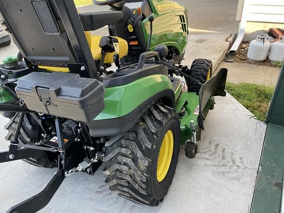 Image of John Deere 1025R equipment image 2