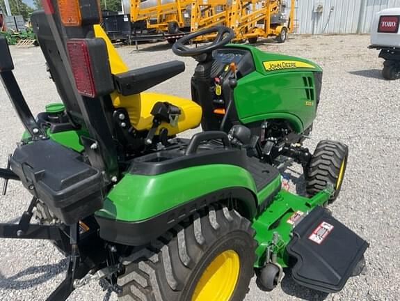 Image of John Deere 1025R equipment image 3