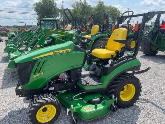2021 John Deere 1025R Equipment Image0