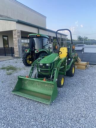 Image of John Deere 1025R equipment image 3