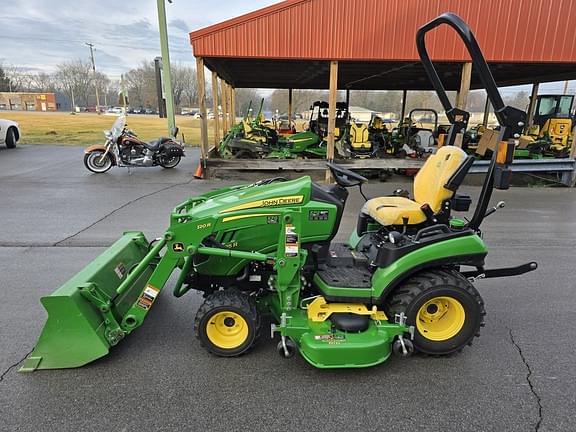 Image of John Deere 1025R equipment image 3