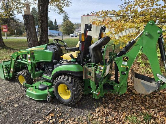 Image of John Deere 1025R equipment image 3
