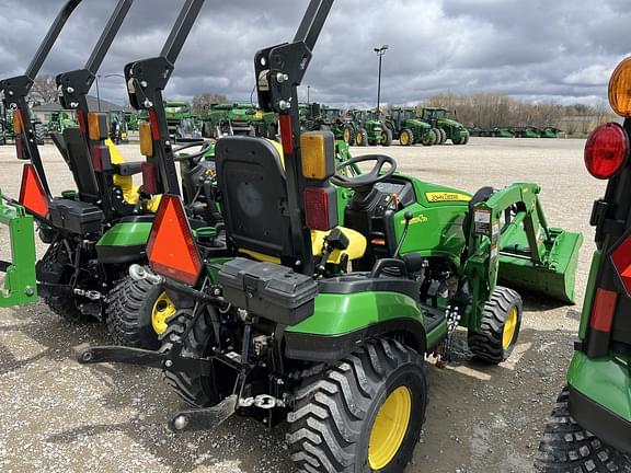 Image of John Deere 1025R equipment image 3