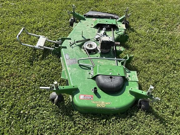 Image of John Deere 1025R equipment image 4