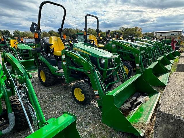 Image of John Deere 1025R equipment image 1