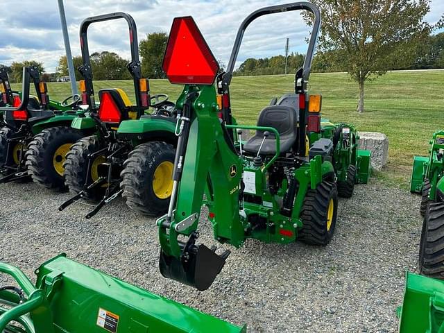 Image of John Deere 1025R equipment image 4