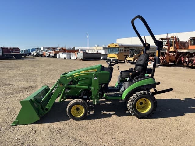 Image of John Deere 1025R equipment image 4