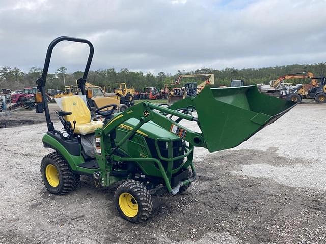 Image of John Deere 1025R equipment image 4