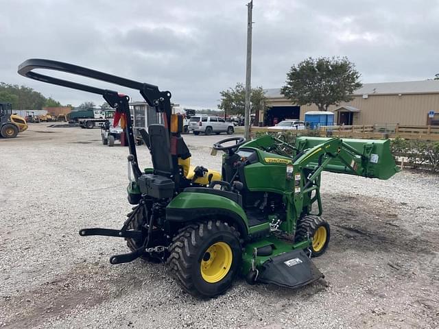 Image of John Deere 1025R equipment image 3