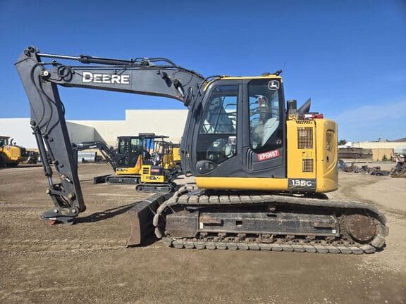 Image of John Deere 135G equipment image 1