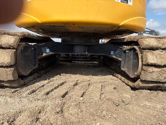 Image of John Deere 135G equipment image 4