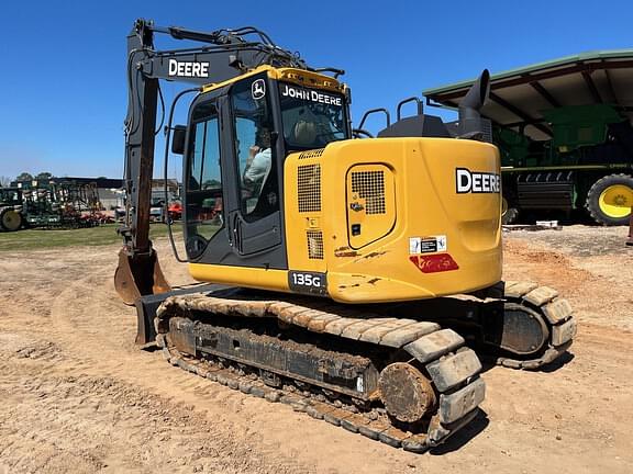 Image of John Deere 135G equipment image 1