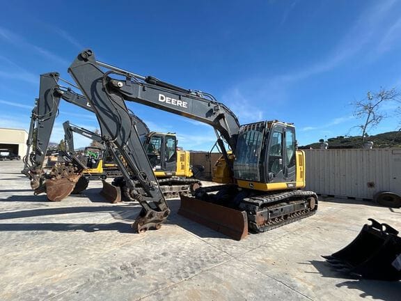 2021 John Deere 135G Equipment Image0