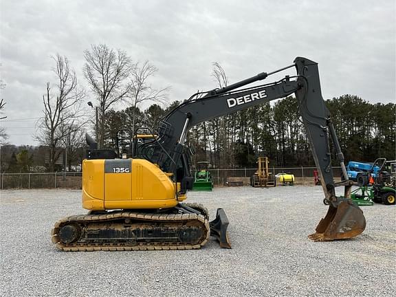 Image of John Deere 135G equipment image 1