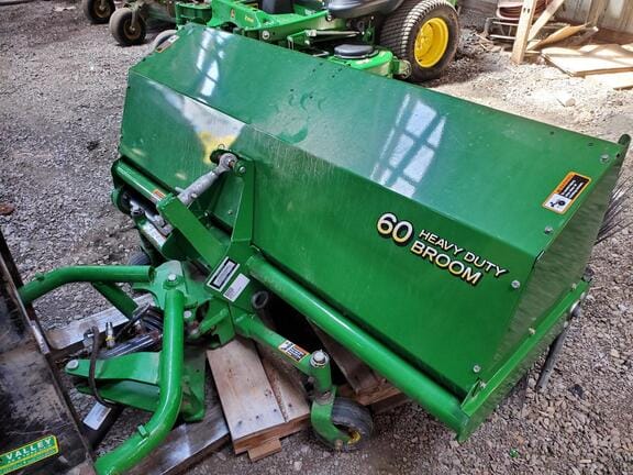 Main image John Deere 60 Heavy Duty Broom