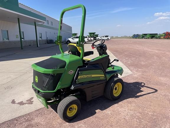 Image of John Deere 1570 equipment image 1