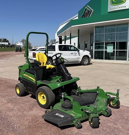 Image of John Deere 1570 equipment image 1
