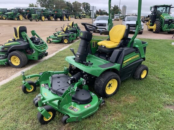 Image of John Deere 1570 equipment image 1