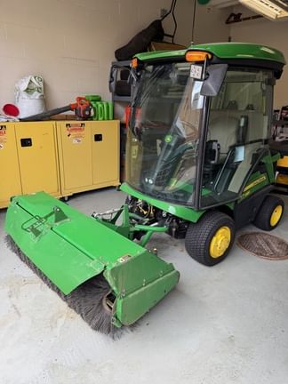 2021 John Deere 1575 Equipment Image0