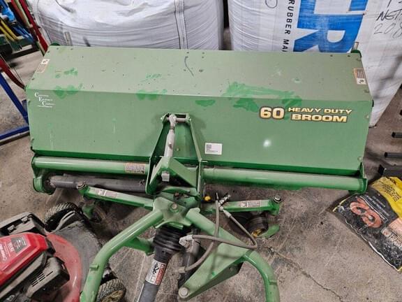 Image of John Deere 1585 equipment image 1