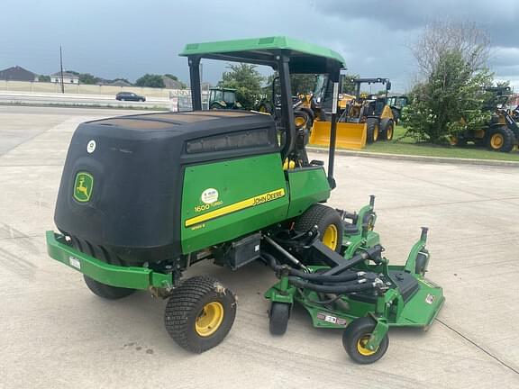 Image of John Deere 1600 Turbo II equipment image 4