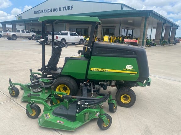 2021 John Deere 1600 Turbo II Equipment Image0