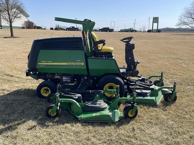 Image of John Deere 1600 Turbo II equipment image 4