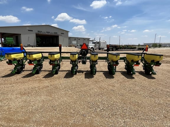 Main image John Deere 1705