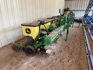 2021 John Deere 1725 Image