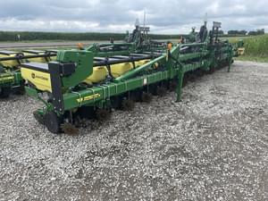 2021 John Deere 1725 Image
