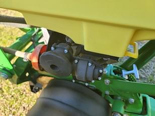 Main image John Deere 1725 10