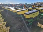 Thumbnail image John Deere 1725 1